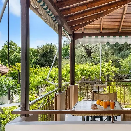 Nikoleta 2 * Νικιάνα