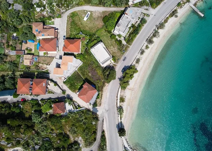 Nikoleta 2 Apartment Nikiana